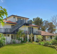 Martin Fields Beach Retreat - Accommodation Mount Tamborine