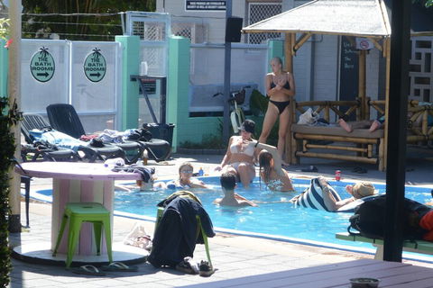 Youth Shack Backpackers - Hostel - Accommodation Mount Tamborine 1