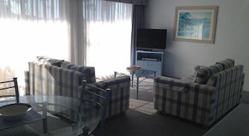 Breakers Apartments Mollymook - Accommodation Mount Tamborine 3