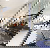 Ramada Encore by Wyndham Belconnen Canberra - Accommodation Mount Tamborine