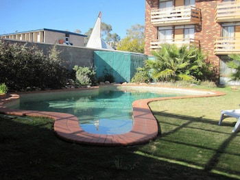 Desert Rose Inn Alice Springs - Accommodation Mount Tamborine 2