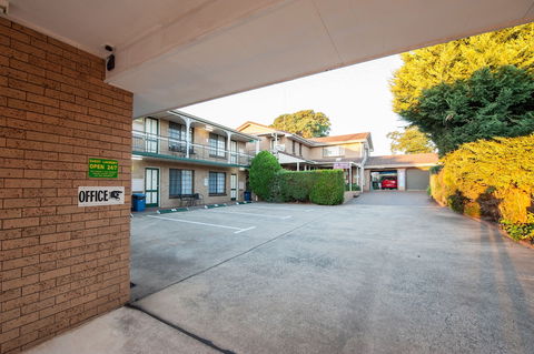 Jacaranda Place Motor Inn - Accommodation Mount Tamborine 1