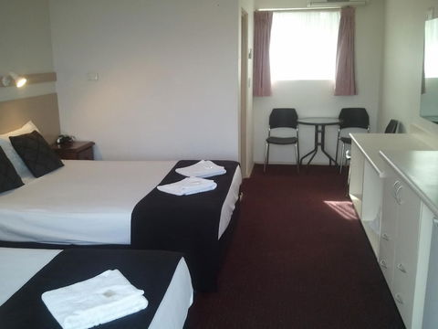 Park Drive Motel - Accommodation Mount Tamborine 2