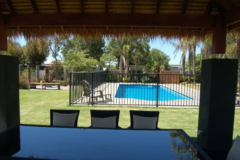 Federation Motel Resort - Accommodation Mount Tamborine 1
