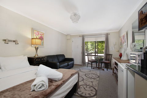 Beechworth On Bridge - Accommodation Mount Tamborine 3