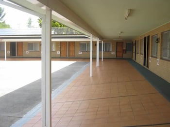 Settlers Motor Inn - Accommodation Mount Tamborine 0