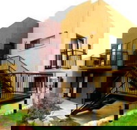 Amberoo Apartments Tamworth - Accommodation Mount Tamborine