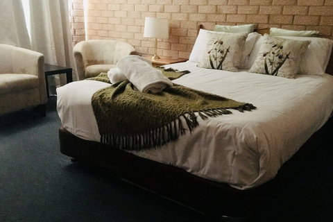 Golden Chain Aalana Motor Inn - Accommodation Mount Tamborine 3