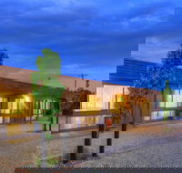 Motel Meneres - Accommodation Mount Tamborine