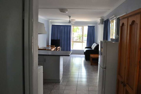 Palm Valley Motel And Self-contained Holiday Units - Accommodation Mount Tamborine 6