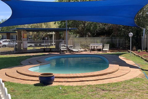 Orana Windmill Motel - Accommodation Mount Tamborine 2