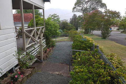 16 Gregson Silky Oaks - Accommodation Mount Tamborine 5