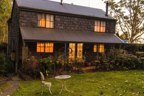 Observatory Cottages - Accommodation Mount Tamborine 1