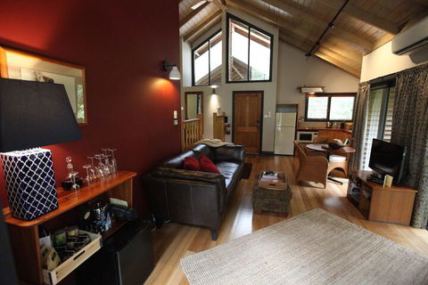 Woodlands Rainforest Retreat - Accommodation Mount Tamborine 3