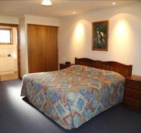 Little Desert Nature Lodge