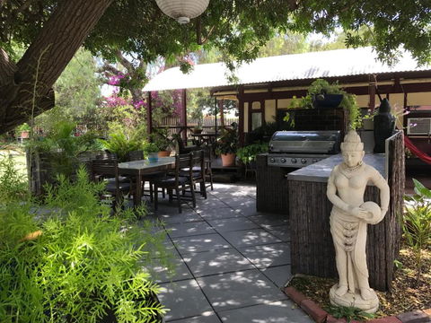 Dongara Breeze Inn - Accommodation Mount Tamborine 1
