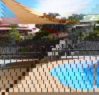 Golden Guitar Motor Inn - Accommodation Mount Tamborine