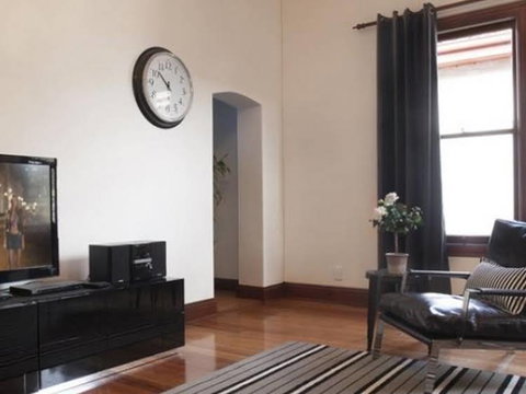 Boutique Stays - Parliament Place- Brighton - Accommodation Mount Tamborine 0