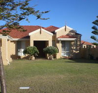Port Bouvard Beach Holiday Home Mandurah - Accommodation Mount Tamborine