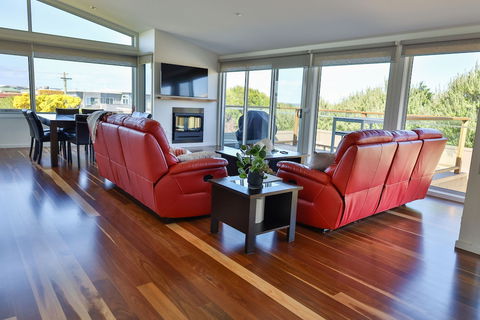 Tides Apartments - Accommodation Mount Tamborine 5