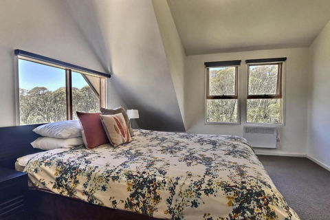 Cape Cod - Accommodation Mount Tamborine 2