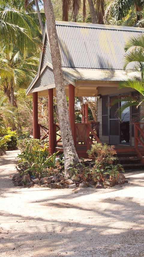 Palm Bay Resort - Accommodation Mount Tamborine 1