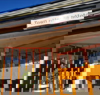 Town House Motor Inn - Accommodation Mount Tamborine