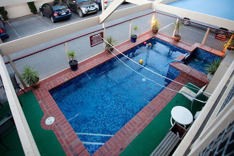 MAS Country Riverboat Lodge Motor Inn - Accommodation Mount Tamborine 5