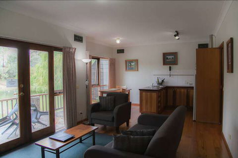 Perricoota Vines Retreat - Accommodation Mount Tamborine 5