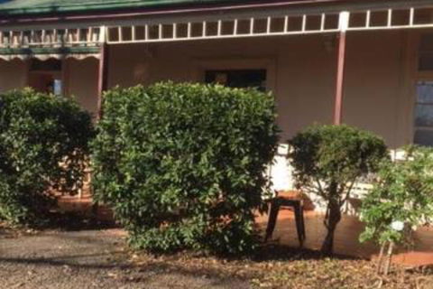 Catania Cottage & Farmhouse - Accommodation Mount Tamborine 2
