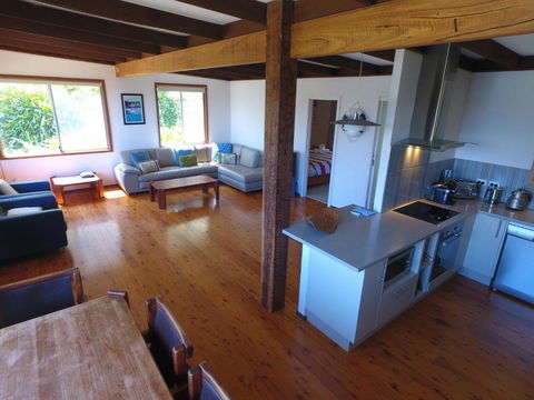 Corymbia Batemans Bay - Accommodation Mount Tamborine 3