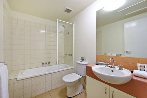 Metro Advance Apartments & Hotel, Darwin - Accommodation Mount Tamborine 5