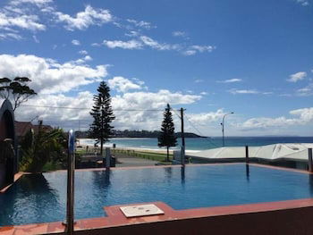 Beachhouse Mollymook - Accommodation Mount Tamborine 2