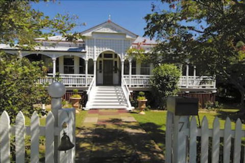 Wiss House Bed And Breakfast - Accommodation Mount Tamborine 2