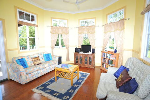 Avalon Noosa Farm Cottages - Accommodation Mount Tamborine 7