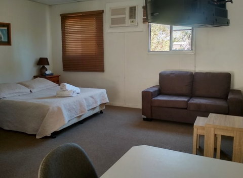 Ironbark Inn - Accommodation Mount Tamborine 3