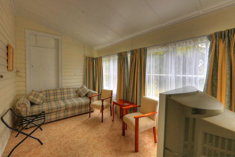 Acacia Bed & Breakfast - Accommodation Mount Tamborine 7