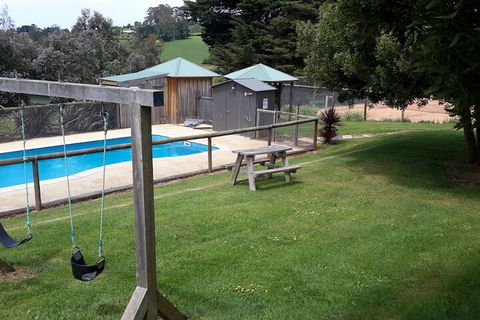 Neerim Country Cottages - Accommodation Mount Tamborine 3