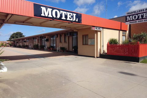 Travellers Rest Motel - Accommodation Mount Tamborine 3