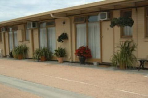 Travellers Rest Motel - Accommodation Mount Tamborine 2