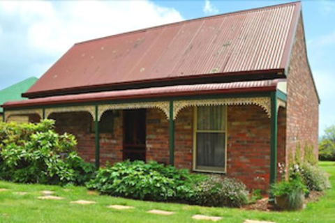 Killynaught Spa Cottages - Accommodation Mount Tamborine 2