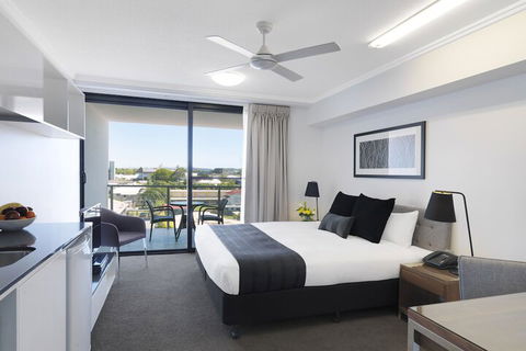 Oaks Mackay Carlyle Suites - Accommodation Mount Tamborine 5