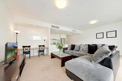 Astra Apartments Rhodes - Accommodation Mount Tamborine 4