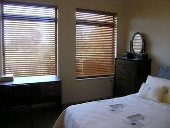 Insaa Serviced Apartments Dandenong - Accommodation Mount Tamborine 5