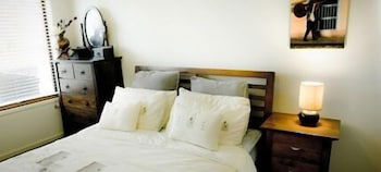 Insaa Serviced Apartments Dandenong - Accommodation Mount Tamborine 1