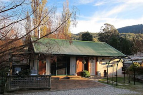 Edelweiss Cottage B&B - Accommodation Mount Tamborine 0