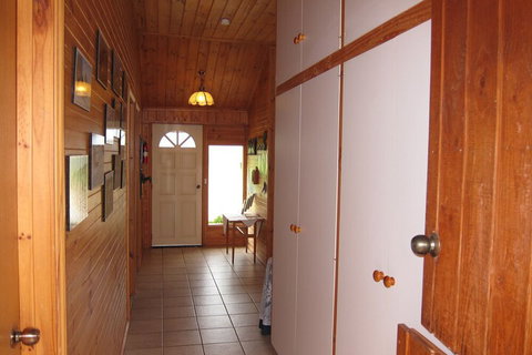 Edelweiss Cottage B&B - Accommodation Mount Tamborine 3