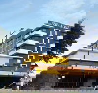 Burke and Wills Hotel - Accommodation Mount Tamborine