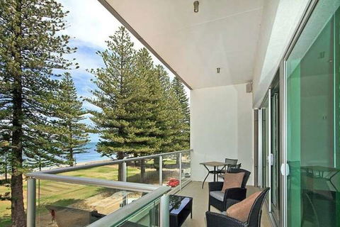 Breeze Beachfront Apartments - Accommodation Mount Tamborine 5