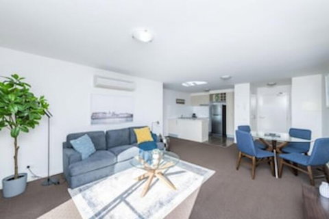 Accommodate Canberra - Century - Accommodation Mount Tamborine 4